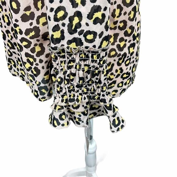 Nanette Lepore Blouse Size S Pink Leopard Print Keyhole Back Ruffle Cuffs NEW - Picture 5 of 8